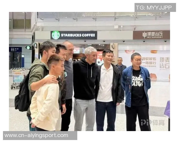 国安队员昨晚齐聚塞蒂恩住处送别情深意重温暖瞬间 国安队员昨晚齐聚塞蒂恩住处送别情深意重温暖瞬间