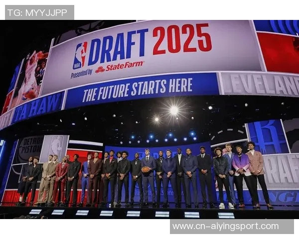 拉塞尔表示弗拉格已做好准备欧文与浓眉将提供支持与建议 拉塞尔表示弗拉格已做好准备欧文与浓眉将提供支持与建议