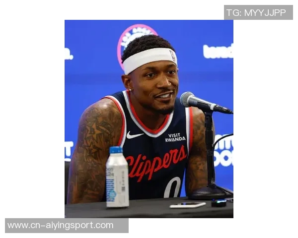 弗兰克谈比尔失望情绪期待他能重振状态迎接赛季挑战 弗兰克谈比尔失望情绪期待他能重振状态迎接赛季挑战